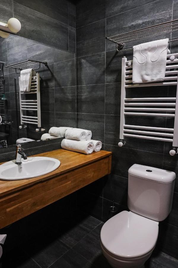 Hotel Stancia Kazbegi - City Center Esterno foto